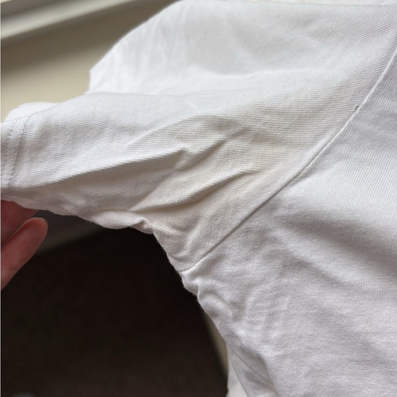 Rutgers University Vineyard Vines T-Shirt - Picture 7 of 7